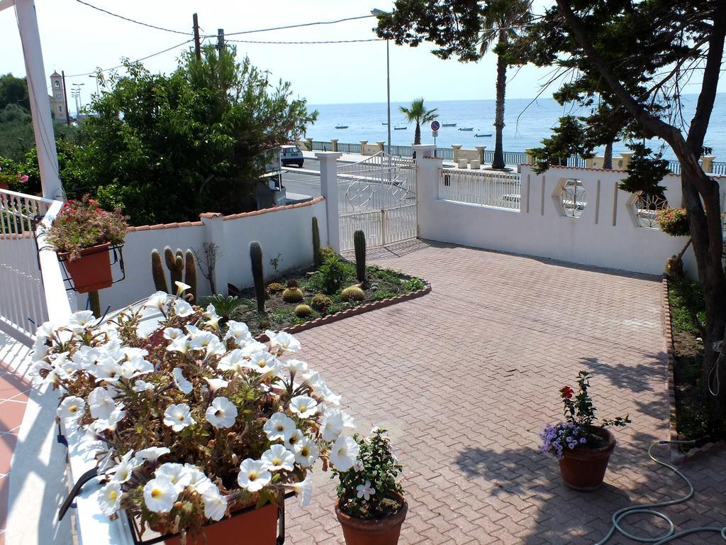 B&B Villa Sul Mare Мелито ди Порто Салво Екстериор снимка