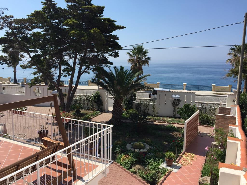 B&B Villa Sul Mare Мелито ди Порто Салво Екстериор снимка