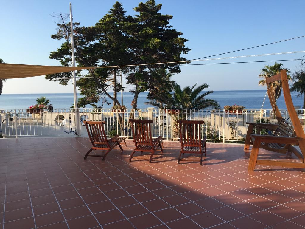 B&B Villa Sul Mare Мелито ди Порто Салво Екстериор снимка